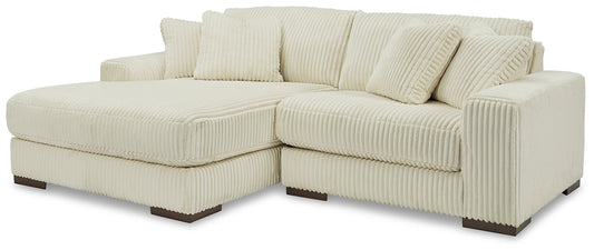 Lindyn 2-Piece Sectional with Chaise