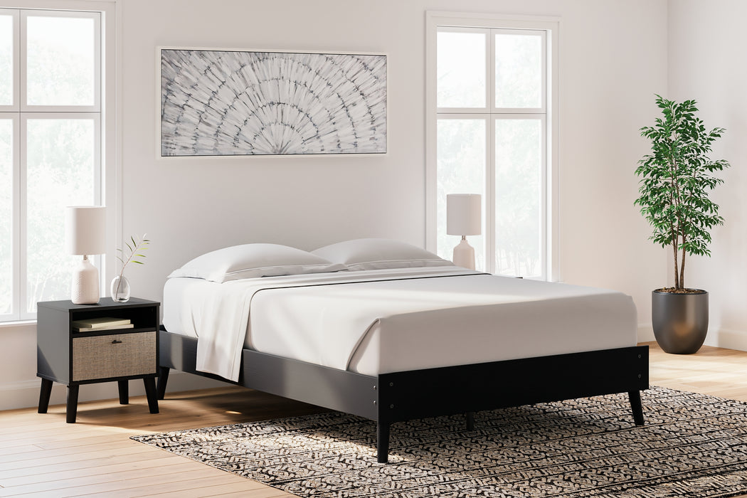 Charlang  Platform Bed